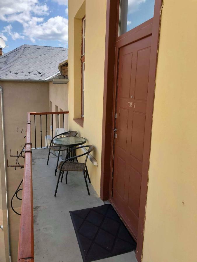 Palace - Belvarosi Apartman Eger Zewnętrze zdjęcie