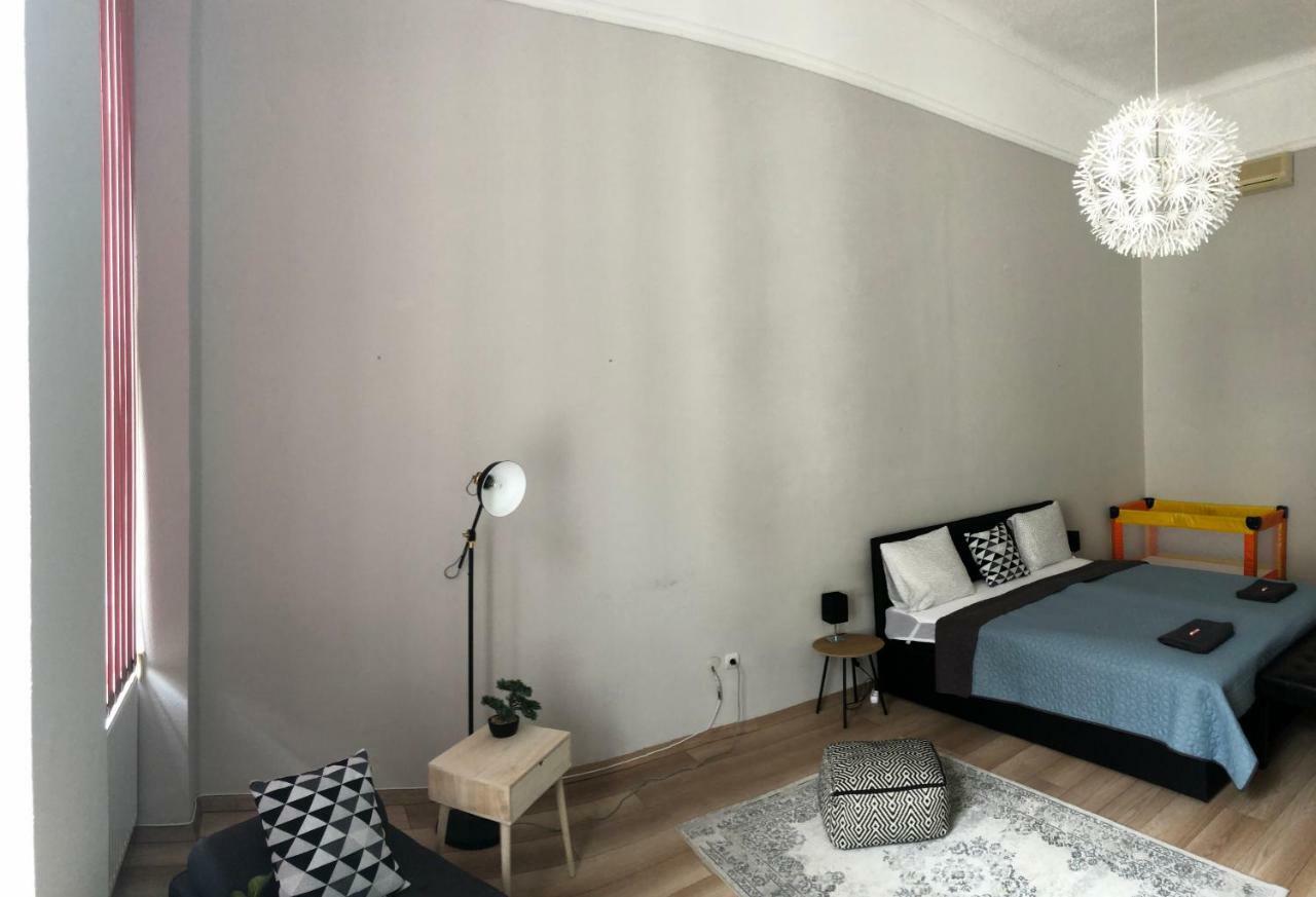 Palace - Belvarosi Apartman Eger Zewnętrze zdjęcie